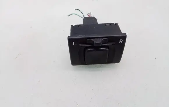 Suzuki Ignis Wing mirror switch