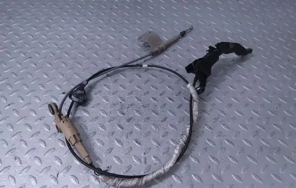 Audi A8 S8 D4 4H Gear shift cable linkage 4H1713252 4H1713052