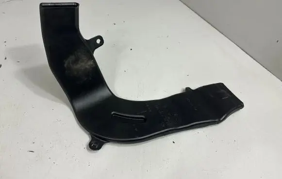 BMW i4 Cabin air duct channel 7946047