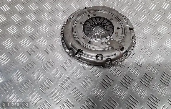 Volvo V60 Pressure plate 124077810