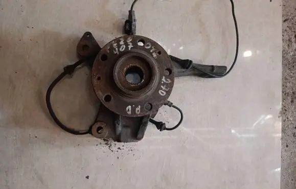 Peugeot 407 Front wheel hub