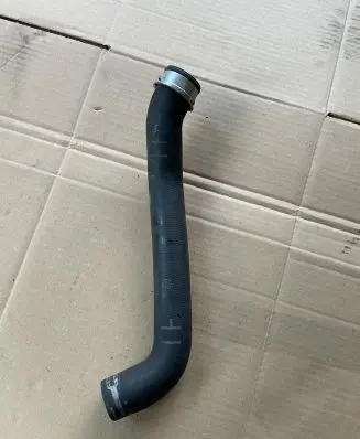 Porsche Panamera (970) Engine coolant pipe/hose 97010640102