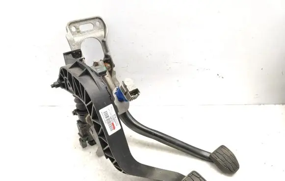 Jaguar XE Pedal assembly GX732450BD