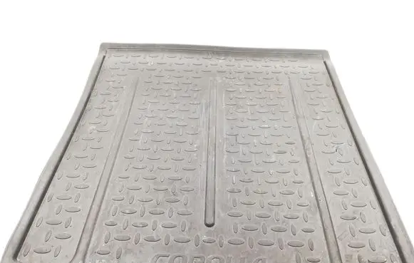 Trunk/boot floor carpet liner