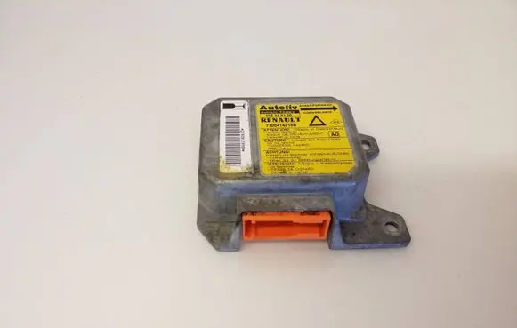 Renault Laguna I Airbag control unit/module 7700414216B 550449100