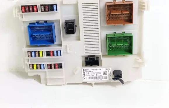 Volvo V60 Fuse module 31327996AA 31327996 BG9T14C256GA