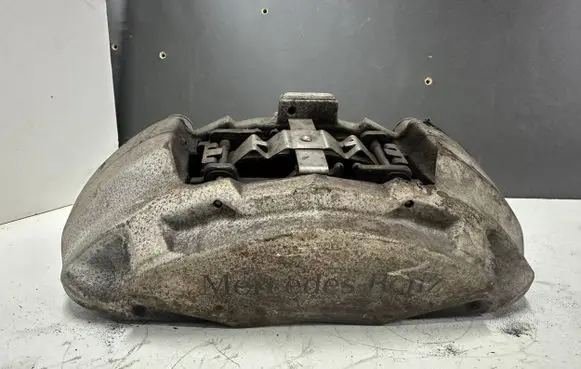 Mercedes-Benz C W205 Front brake caliper