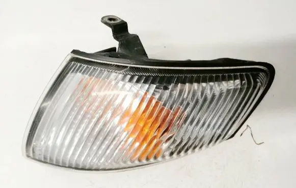 Mazda 626 Front indicator light 21061822