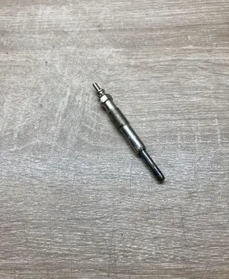 Renault Clio II Glow plug 01002226245