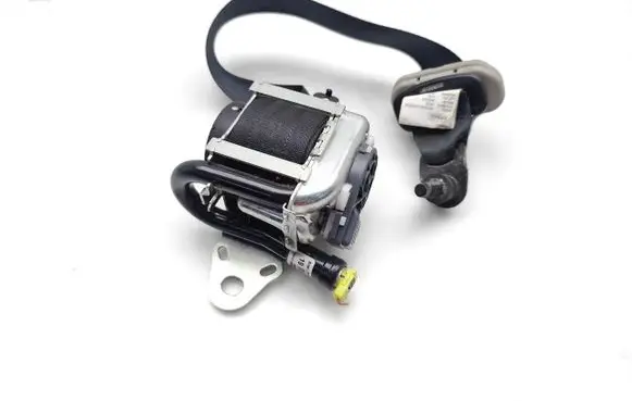Nissan Juke I F15 Front seatbelt 6175433 6183859