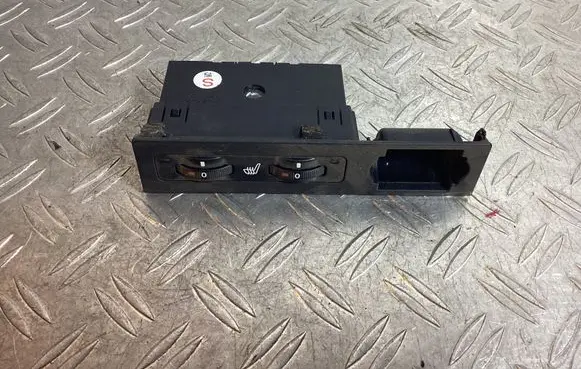 Lexus RX 450H Seat heating switch 453451