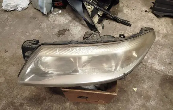 Renault Laguna II Headlight/headlamp 8200002845 89004687 2002A011
