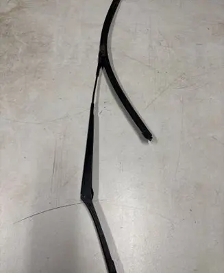 Skoda Octavia Mk2 (1Z) Front wiper blade arm 1Z1955409