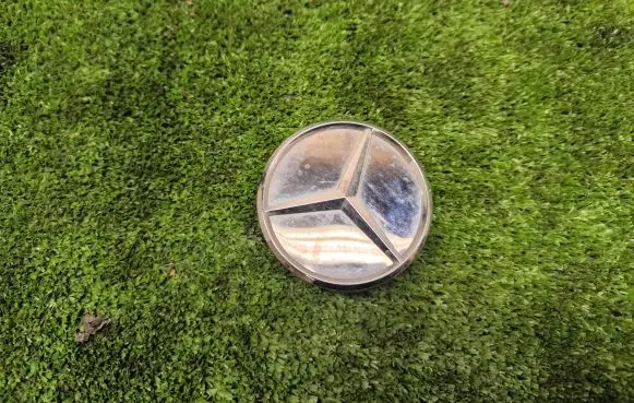 Mercedes-Benz C W204 Original wheel cap 2204000125