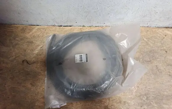 Renault Trafic III (X82) Trunk rubber seal (body) 908309236