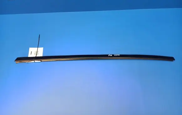 Lexus LS 430 Rubber seal front door window/glass LS430