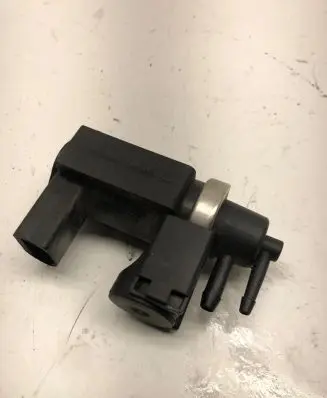 Audi A4 S4 B7 8E 8H Turbo solenoid valve 059906628A 05T074 72290315