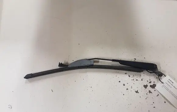 Ford Focus Windshield/front glass wiper blade XS41A17406AA