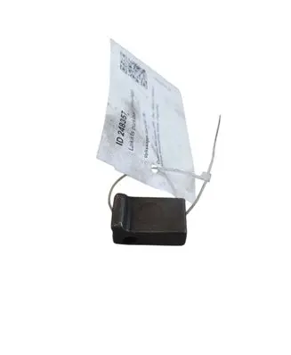 Volkswagen Golf V Fuel Injector clamp holder 