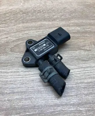 Volkswagen Golf VI Air pressure sensor 0281002710