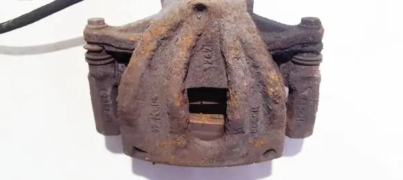 Toyota Corolla Verso AR10 Front brake caliper