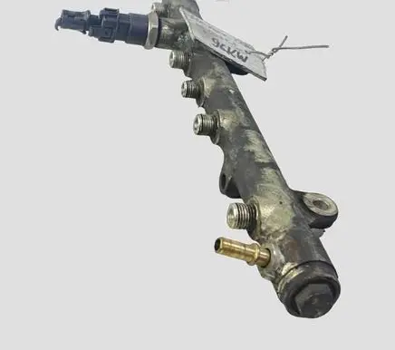 Renault Laguna II Fuel main line pipe 8200396999 0445214078 0281002719