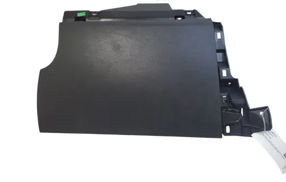 Glove box