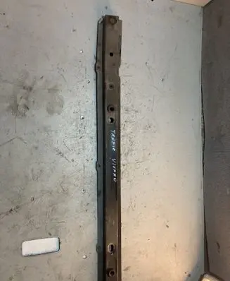 Renault Trafic II (X83) Front bodywork piece 