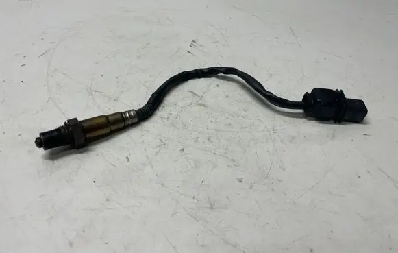 BMW 5 F10 F11 Lambda probe sensor 8404682