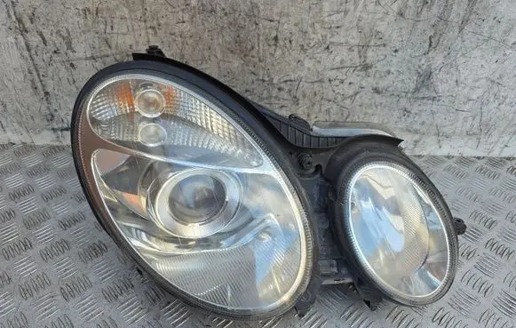 Mercedes-Benz E W211 Headlight/headlamp 15436200 15436001