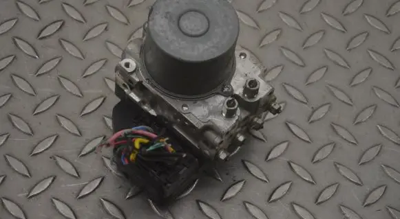 Infiniti Q50 ABS Pump 476604GC0A 1330002340