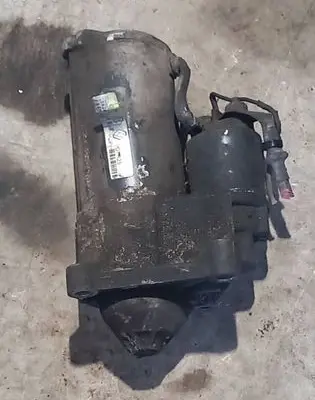 Renault Scenic I Starter motor D7R25