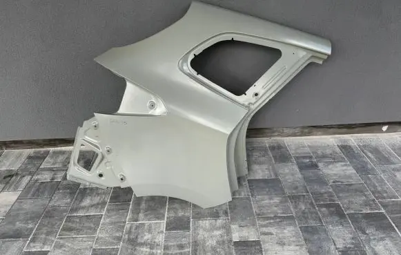 KIA Carens III Fender