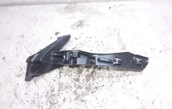 Volkswagen Touareg I Front bumper mounting bracket