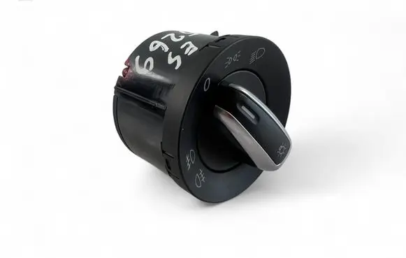 Volkswagen Golf VI Light switch 3C8941431C
