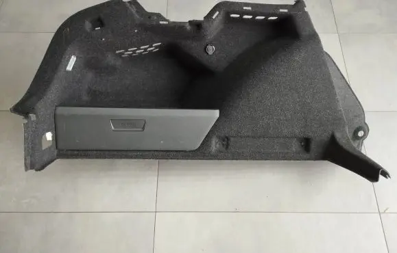 Skoda Octavia Mk4 Tailgate/trunk side cover trim 5E6867427A