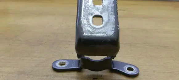Opel Insignia A Rear door lower hinge