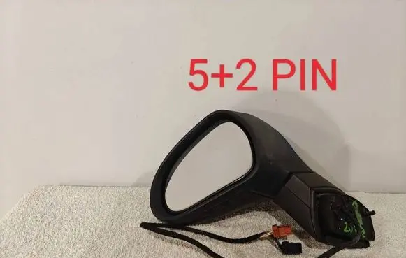 Peugeot 207 Front door electric wing mirror E9014342 HAF40
