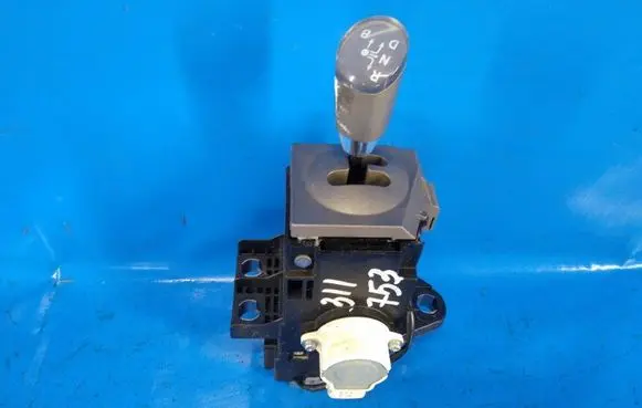 Toyota Prius (XW20) Gear shifter/selector 3356047022