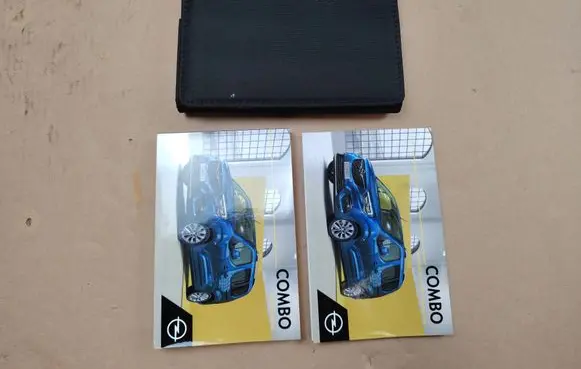 Opel Combo E Owners service history hand book