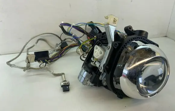 Volkswagen PASSAT CC Headlight part 1307022890