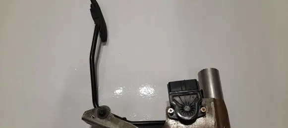 Mitsubishi Pajero Accelerator throttle pedal 374809PAJERO