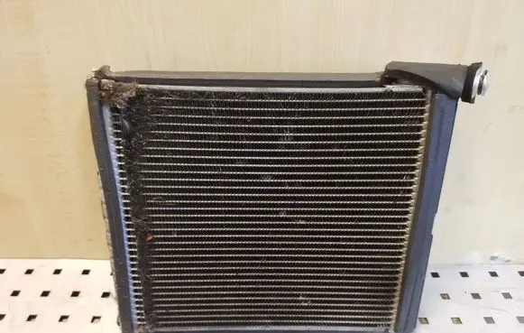 Toyota Avensis T270 Air conditioning (A/C) radiator (interior) 