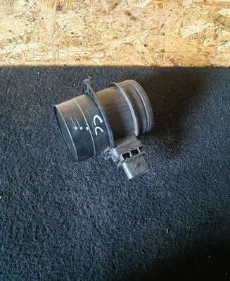 Volkswagen PASSAT CC Mass air flow meter 0281002735