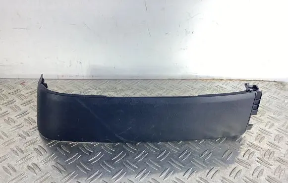 Lexus RC Seat belt trim 7186753030