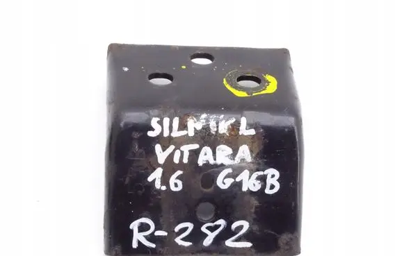 Suzuki Grand Vitara I Engine mounting bracket SUZUKI_VITARA_I_1.6_16V_ŁAPA_SILNIKA_LEWA