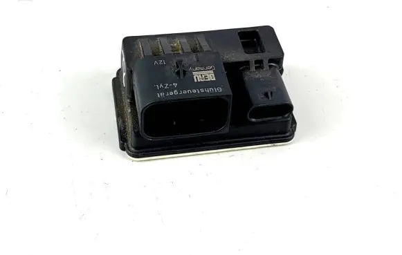 BMW 5 F10 F11 Glow plug pre-heat relay 7810856