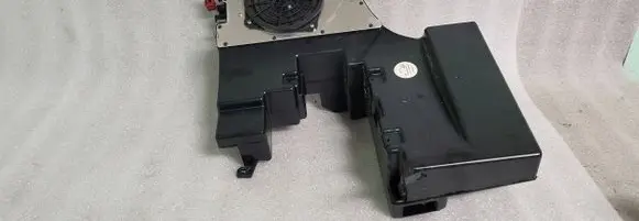Audi A4 S4 B5 8D Subwoofer speaker 8D9035381C 4149142 49134102941