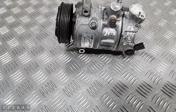 Volkswagen Jetta VI Air conditioning (A/C) compressor (pump) 1K0820808B