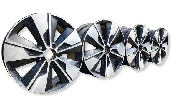 Mercedes-Benz V Class W447 R18 alloy rim A4474015500